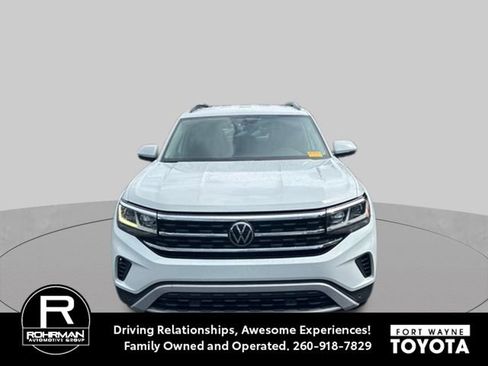 Used 2023 Volkswagen Atlas SE w/ Black Wheel Package FWD image 1