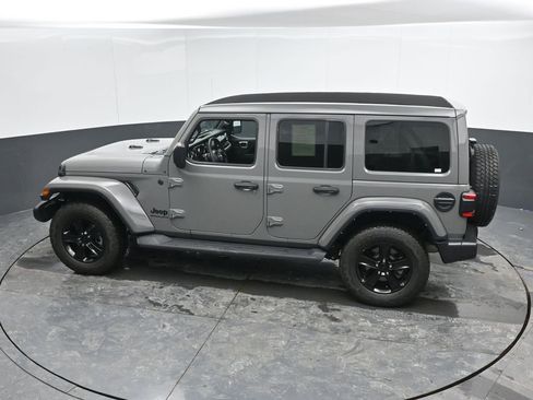 Used 2023 Jeep Wrangler Altitude image 43