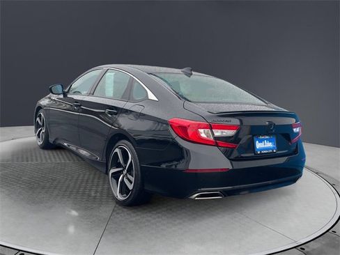 Used 2022 Honda Accord Sport image 3