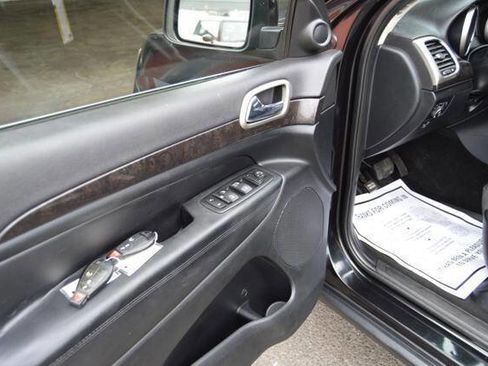 Used 2012 Jeep Grand Cherokee Laredo image 55