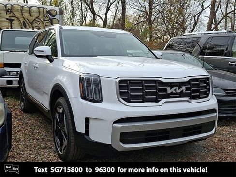 New 2025 Kia Telluride S image 1
