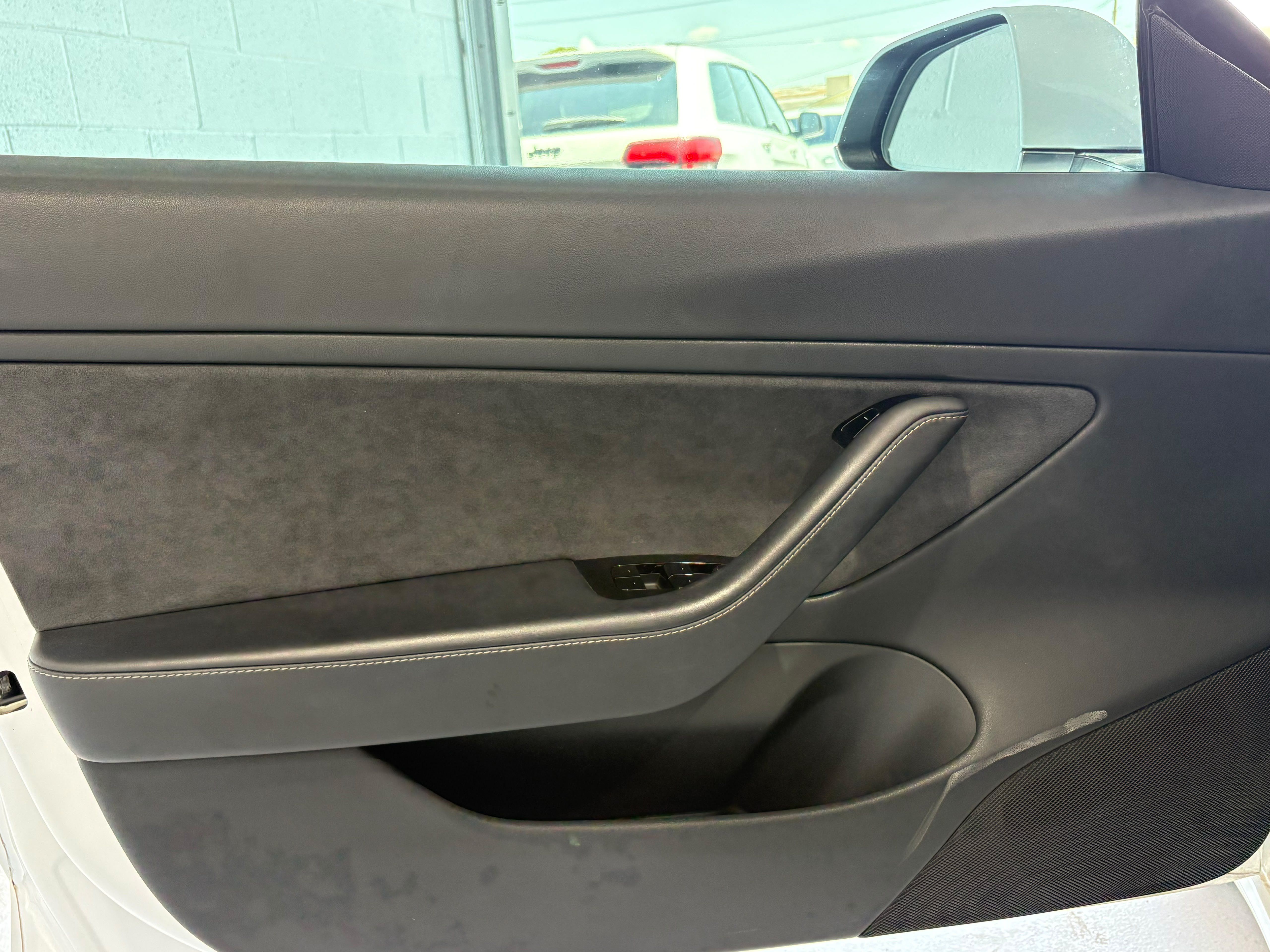 Used 2018 Tesla Model 3 Long Range RWD image 11