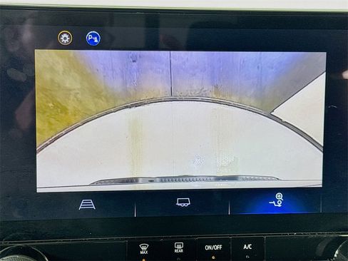 Used 2024 Chevrolet Colorado Trail Boss w/ Advanced Trailering Package image 41