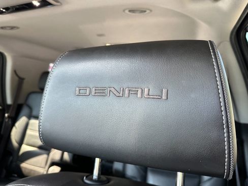 Used 2016 GMC Yukon Denali w/ Open Road Package AWD/4WD image 18