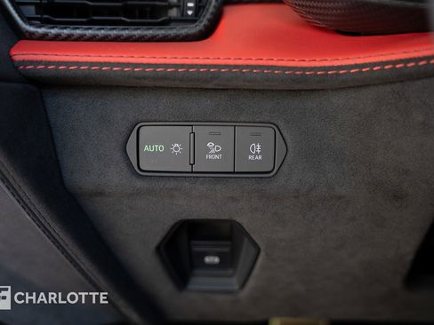 Used 2024 Lamborghini Revuelto AWD/4WD image 25