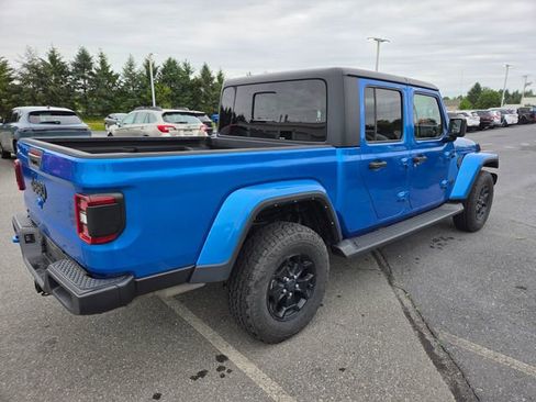 Used 2021 Jeep Gladiator Sport AWD/4WD image 18