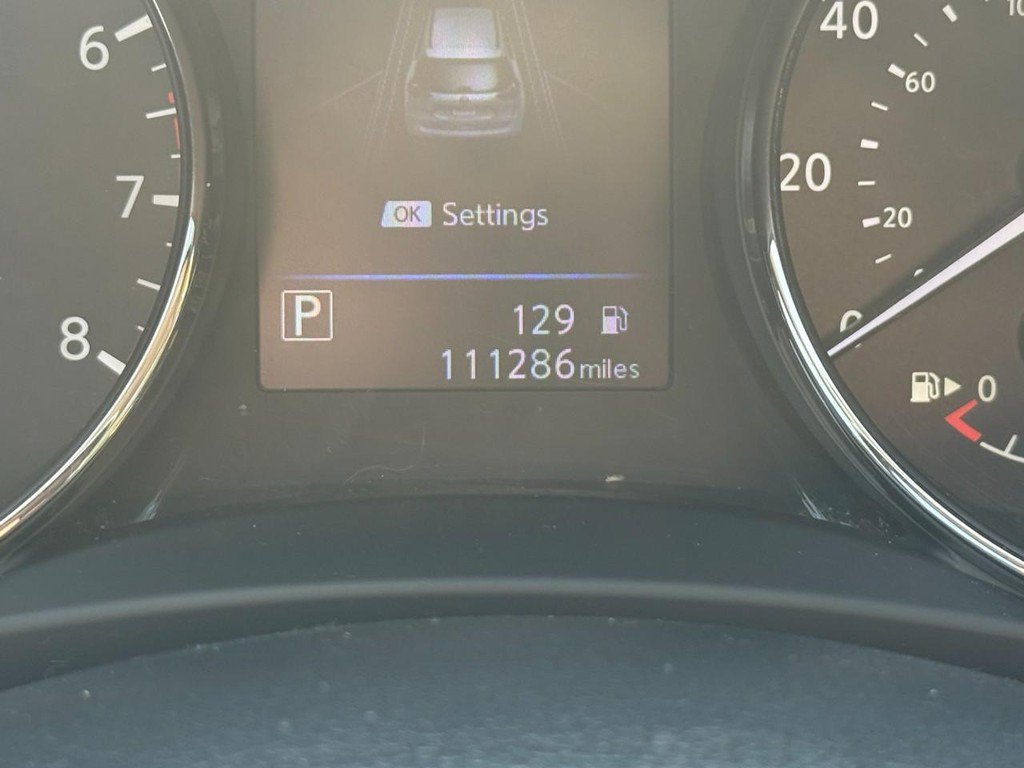 Used 2020 Nissan Rogue SV AWD/4WD image 25