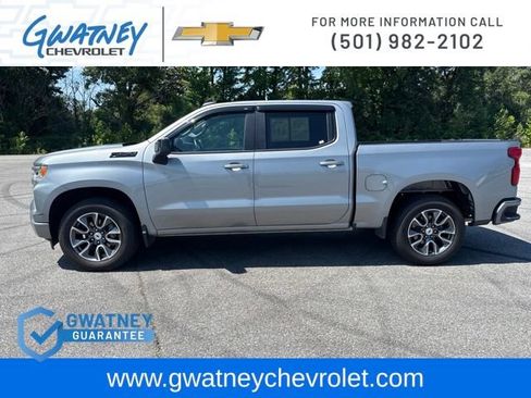 Used 2024 Chevrolet Silverado 1500 RST w/ Z71 Off-Road Package AWD/4WD image 8