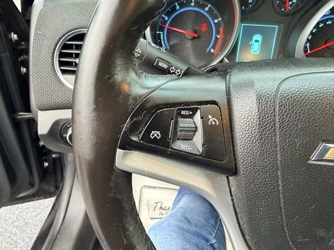 Used 2015 Chevrolet Cruze LT image 22