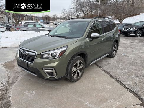 Used 2019 Subaru Forester Touring image 1