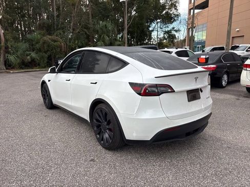 Used 2024 Tesla Model Y Performance image 7