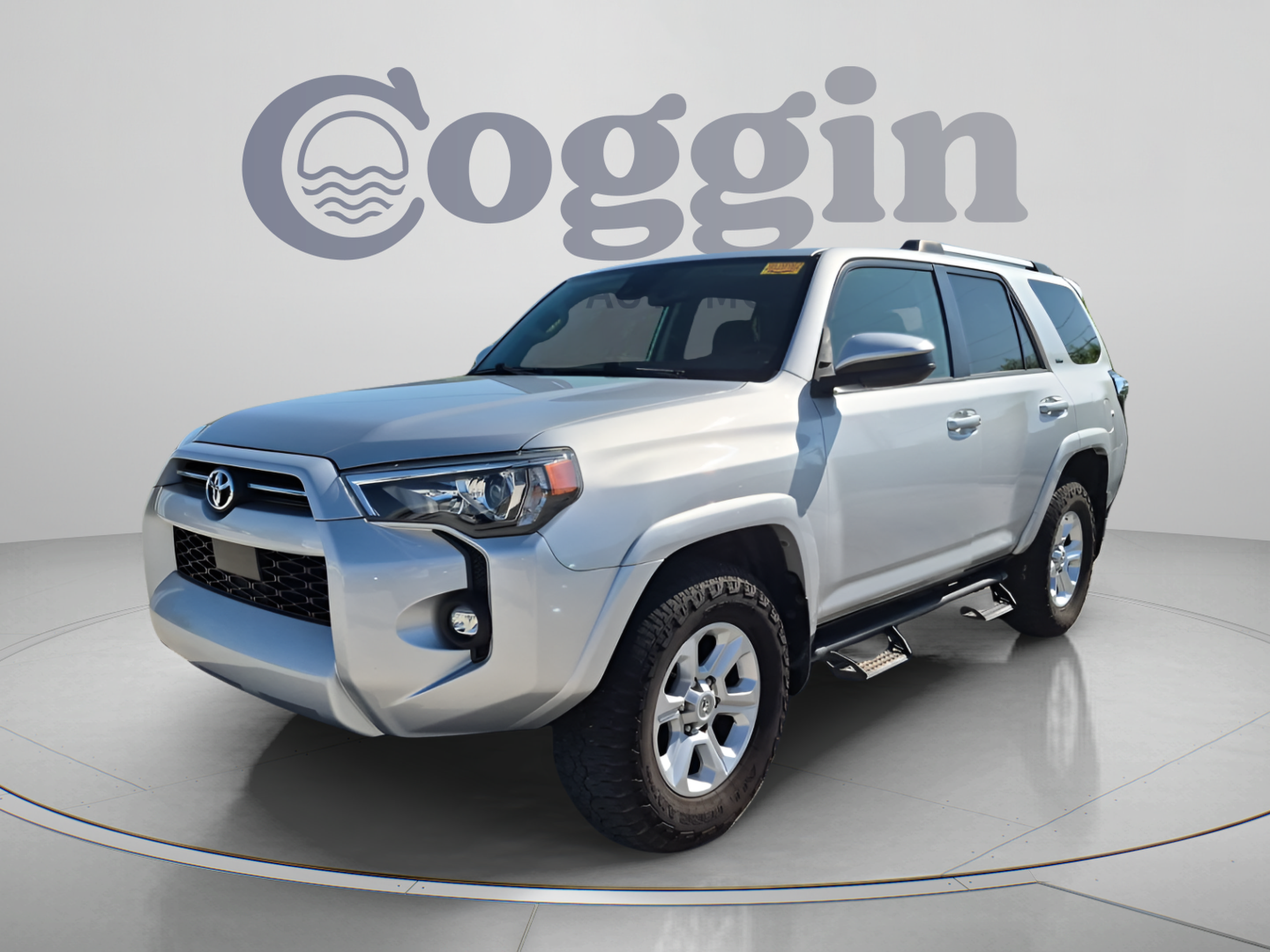 Used 2021 Toyota 4Runner SR5 AWD/4WD image 2