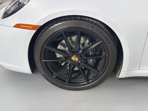 Used 2024 Porsche 911 Carrera T RWD image 11