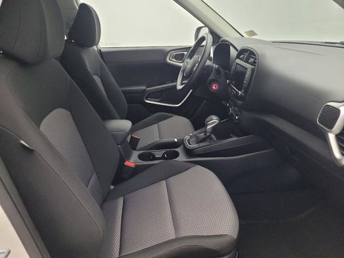 Used 2024 Kia Soul LX w/ Option Group 015 image 21
