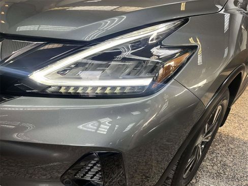 Used 2020 Nissan Murano SV w/ Premium Package image 9