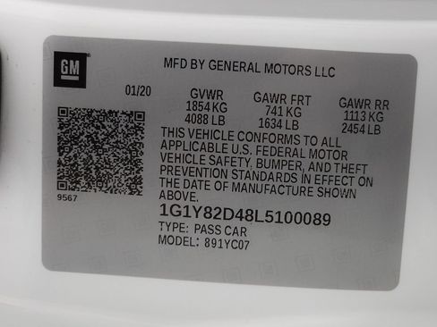 Used 2020 Chevrolet Corvette Stingray Premium Cpe w/ 3LT Preferred Equipment Group RWD image 33