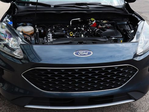 Used 2022 Ford Escape SE w/ Cold Weather Package FWD image 58