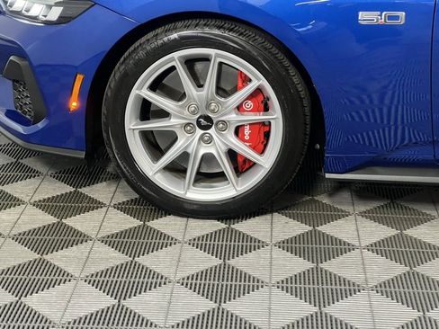 Used 2024 Ford Mustang GT Premium image 15