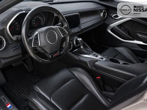 Used 2019 Chevrolet Camaro SS RWD image 7