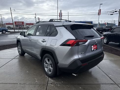 New 2025 Toyota RAV4 XLE image 5