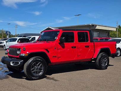 Used 2024 Jeep Gladiator Sport