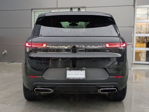 Used 2024 Land Rover Range Rover Sport SE image 7