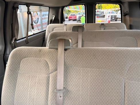 Used 2017 Chevrolet Express 3500 LT w/ LT Preferred Equipment Group RWD image 30