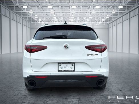 Used 2019 Alfa Romeo Stelvio Sport w/ Quick Order Package 22K Sport RWD image 4