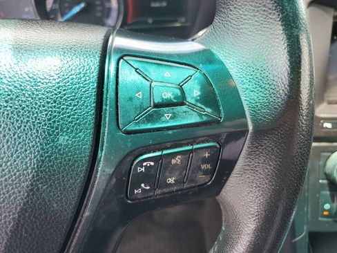 Used 2016 Ford Explorer XLT w/ Equipment Group 202A FWD image 28