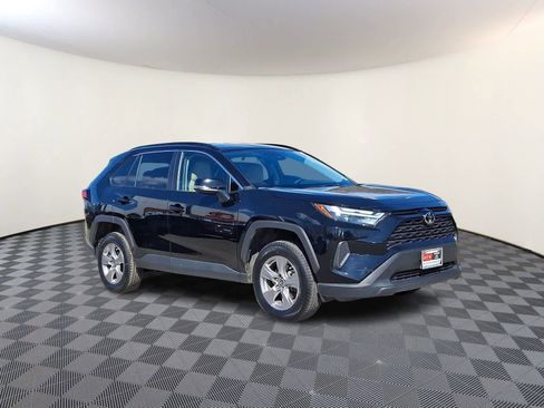 Used 2025 Toyota RAV4 XLE image 5