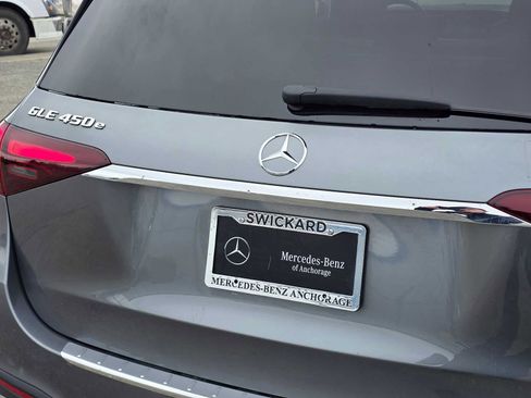 Used 2026 Mercedes-Benz GLE 450e 4MATIC image 13