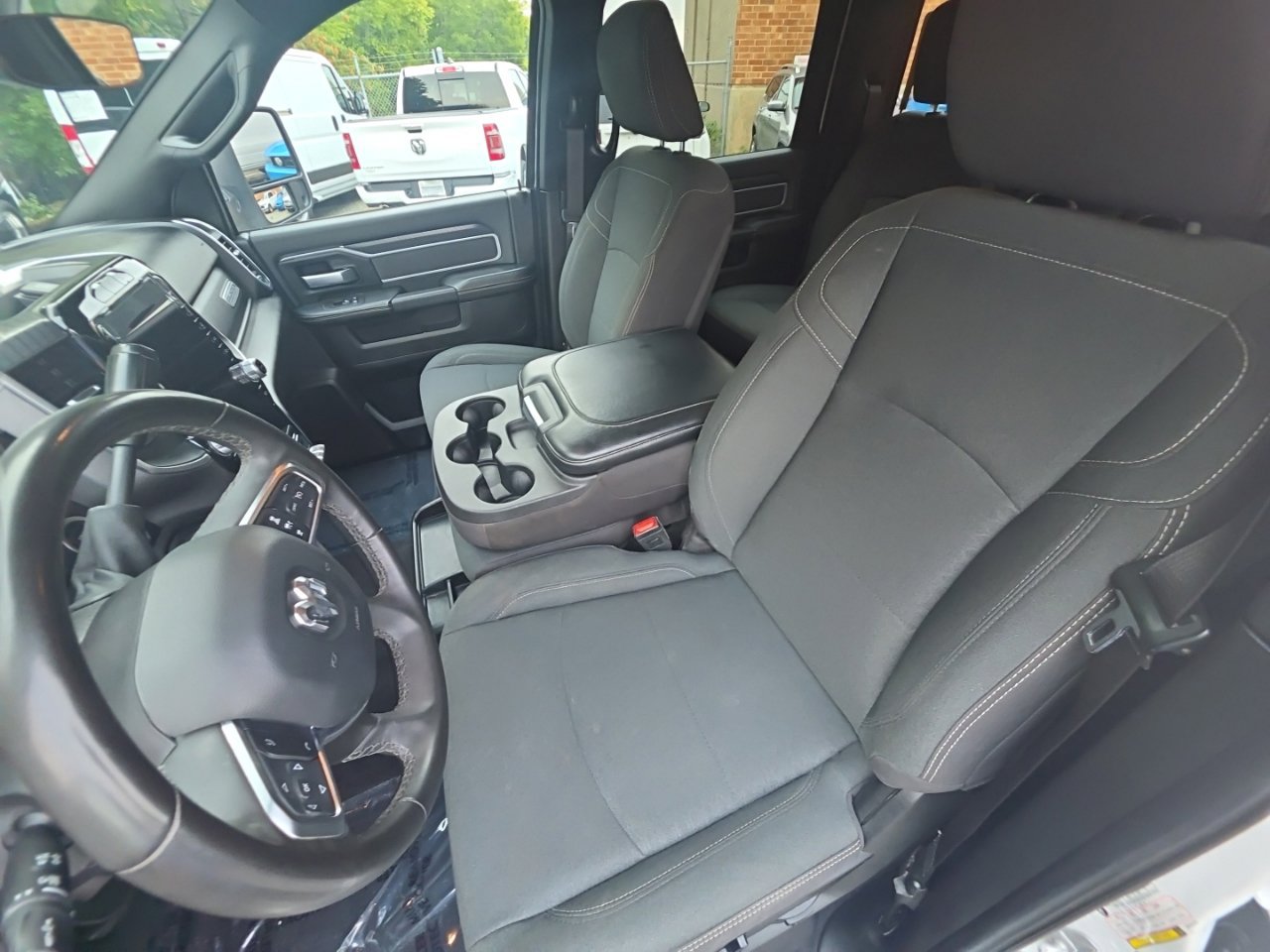 Used 2025 RAM 2500 Big Horn AWD/4WD image 18