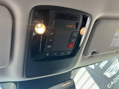 New 2026 Kia Carnival EX FWD image 28