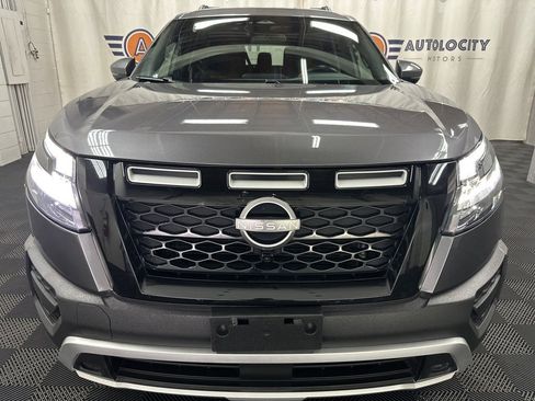 Used 2025 Nissan Pathfinder Rock Creek image 3