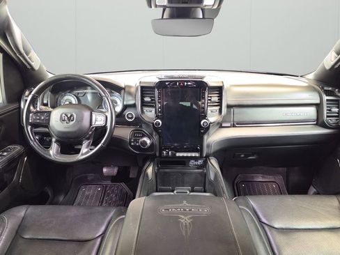 Used 2022 RAM 1500 Limited w/ Body Color Bumper Group AWD/4WD image 15