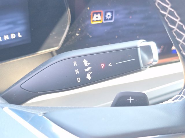 Used 2026 Chevrolet Traverse LT FWD image 28