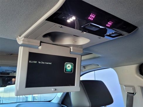 Used 2020 GMC Yukon SLT w/ Open Road Package image 15