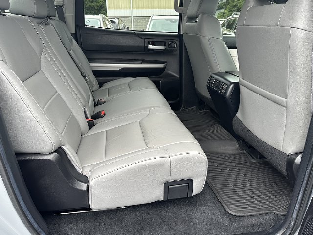 Used 2020 Toyota Tundra SR5 w/ SR5 Leather Package AWD/4WD image 12