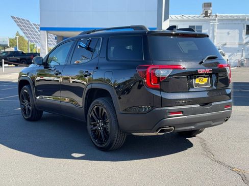 Certified 2022 GMC Acadia SLE w/ Driver Convenience Package image 7