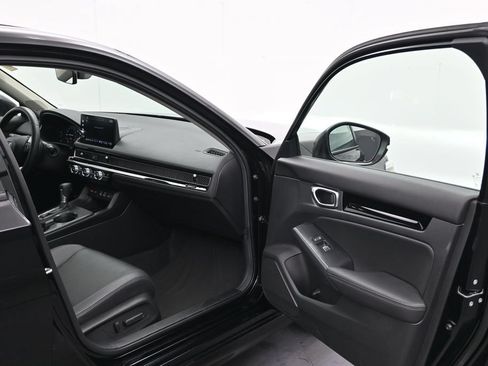 Used 2024 Honda Civic Touring image 17