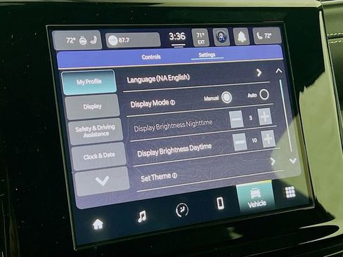 New 2025 Jeep Grand Cherokee L Laredo image 34