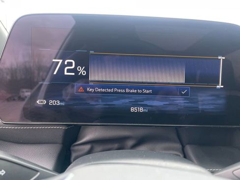 Used 2024 Chevrolet Blazer EV LT image 13