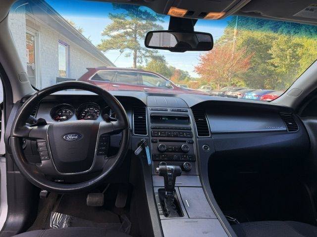 Used 2011 Ford Taurus SEL w/ 201A Rapid Spec Order Code FWD image 13