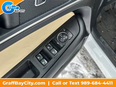 Used 2023 Ford Edge SEL w/ Convenience Package image 11