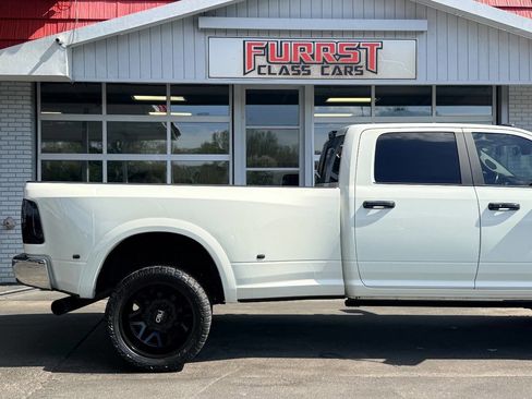 Used 2018 RAM 3500 Laramie image 11