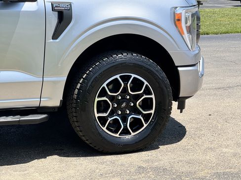 Used 2022 Ford F150 XLT w/ Equipment Group 302A High AWD/4WD image 19