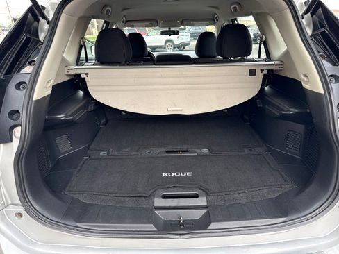 Used 2017 Nissan Rogue S AWD/4WD image 23