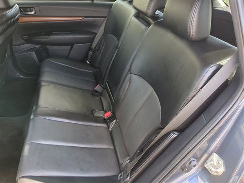 Used 2014 Subaru Outback 2.5i Limited image 15