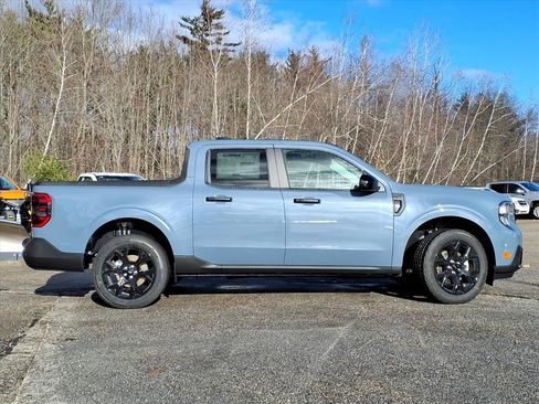 New 2025 Ford Maverick XLT w/ XLT Luxury Package image 4