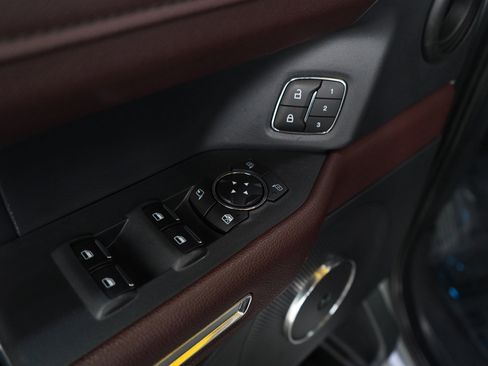 Used 2024 Ford Expedition Max Limited image 22